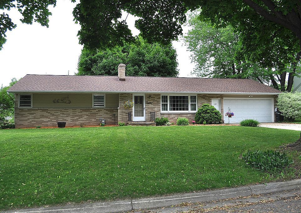 1st image of 172 Hilltop Dr