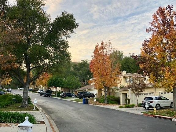 4th image of 5649 Roundtree Pl