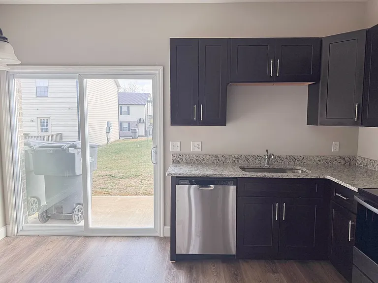 109 Westfield Ct — Photo 11