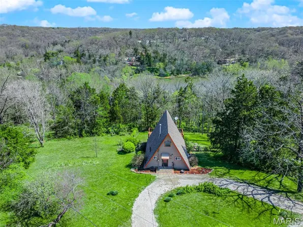10518 Lakeview Circle Dr, Marthasville, MO 63357