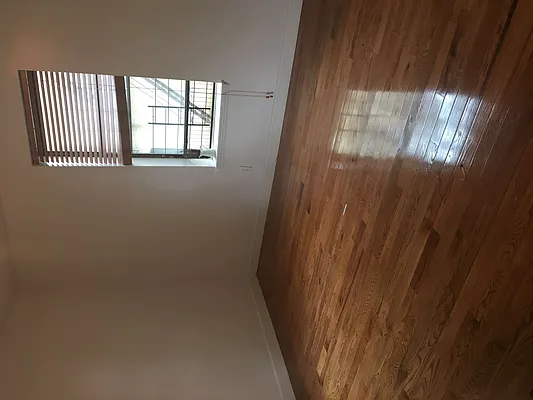 Rented by Uptown Flats LLC | media 23