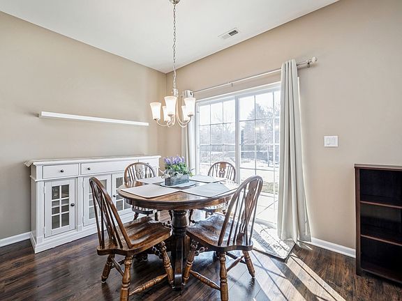 4th image of 1576 Hannah Ln #1576
