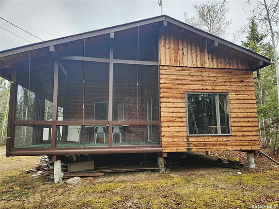 2nd image of #5 Lookout ROAD
