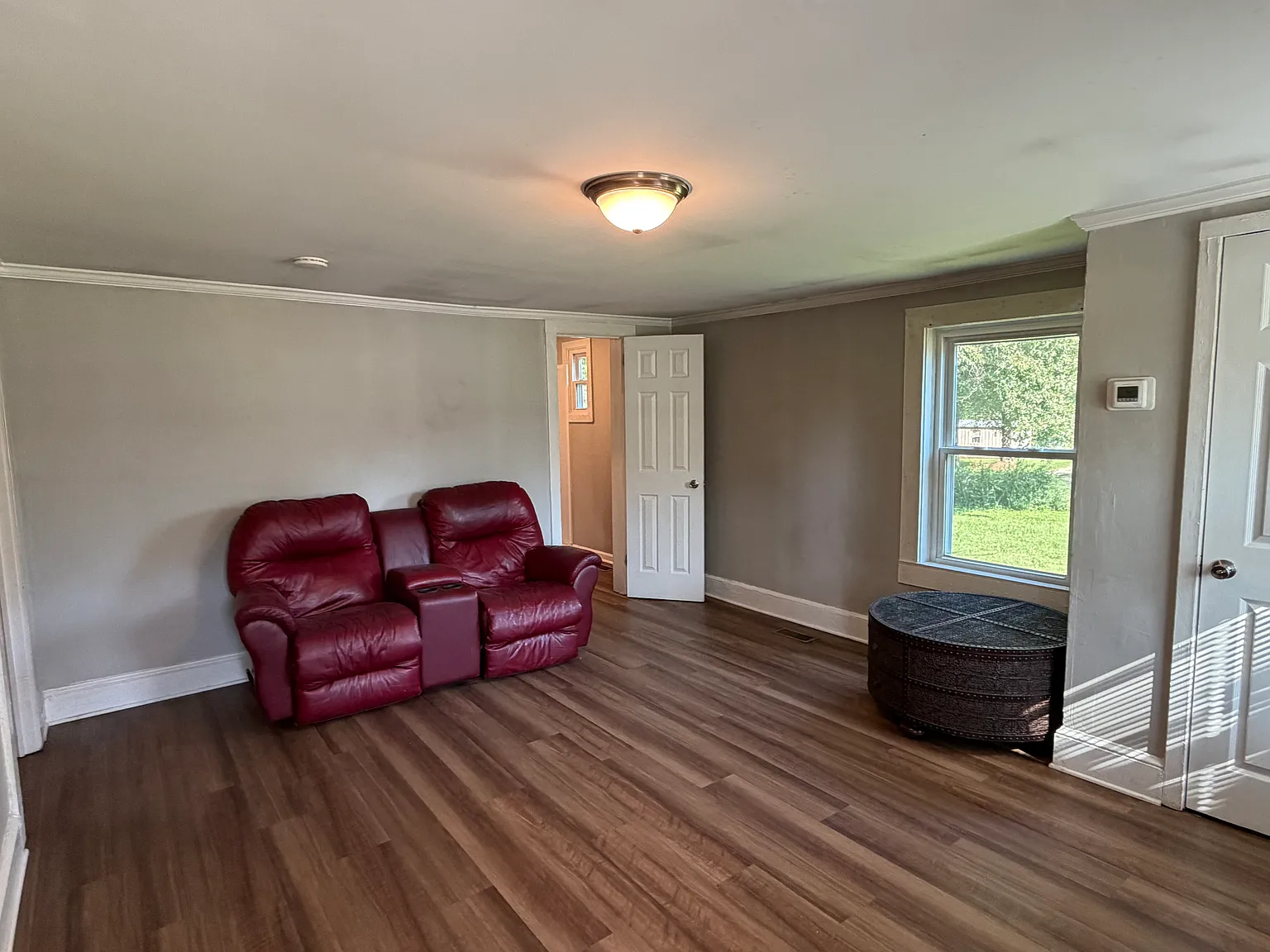 1 bed, 700 sqft, $850 — Photo 2