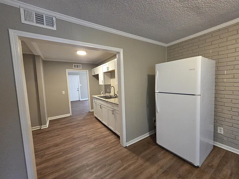 3487 Heckle Ave — Photo 6