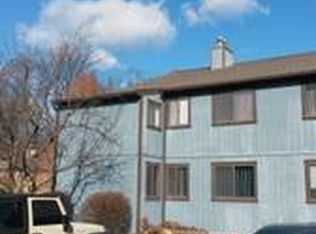53-2 Holly Dr, Reading, PA 19606