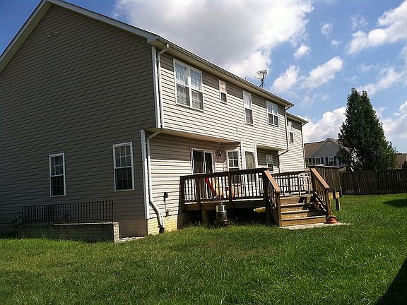3rd image of 22237 Goldenrod Dr