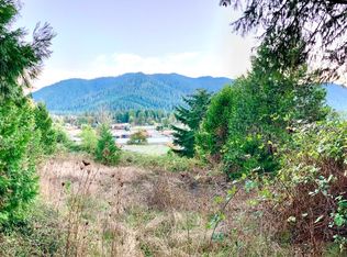 Oak St, Oakridge, OR 97463