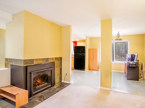 5th image of 2524 19th Way NW
