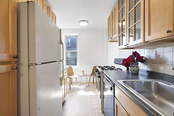 Sold by Compass | media 19