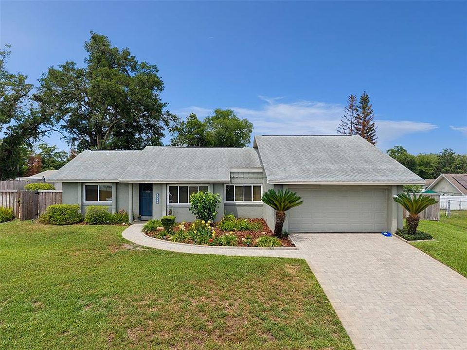 1st image of 4029 Foothills Dr
