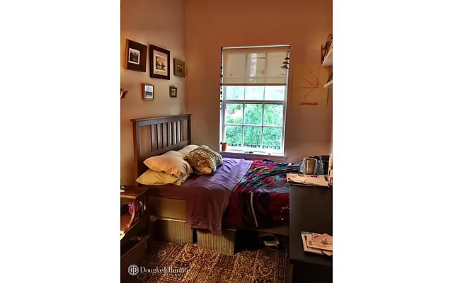 Rented by Douglas Elliman | media 36