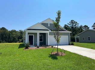 586 Castillo Dr, Loris, SC 29569