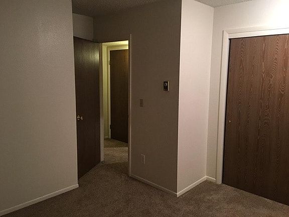 4th image of 133 Valley View Dr