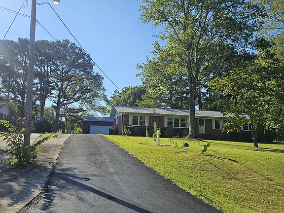2nd image of 222 Orchard Ln