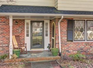 741 Okuma Dr, Chester, VA 23836