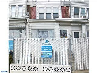 1st image of 939 E Ontario St