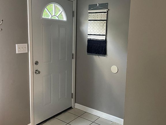 4th image of 139 Colfax St #B