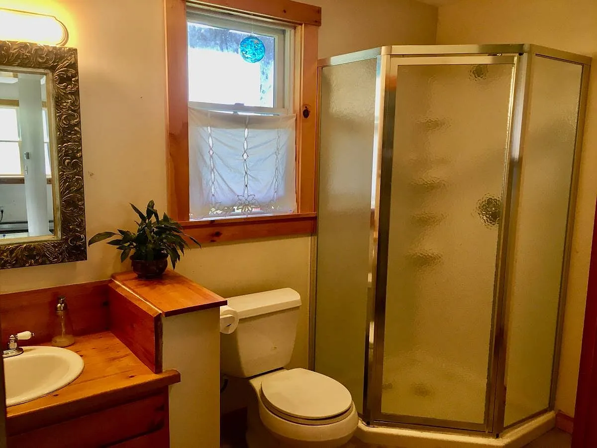 490 Goddard Nisbet Rd — Photo 4
