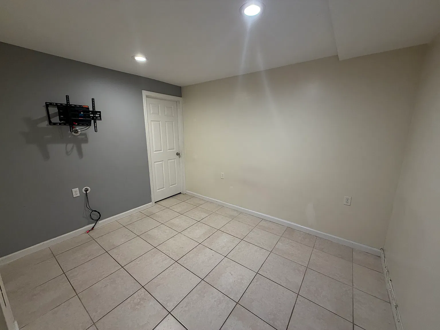 2 bed, 800 sqft, $2,500 — Photo 4