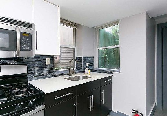 2nd image of 70 Palmetto St #1
