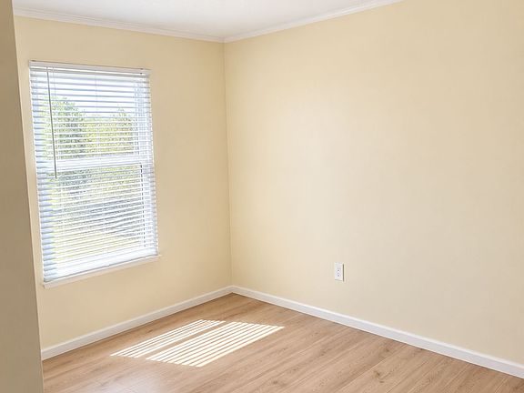 3rd image of 30 Ellis Ave #76579