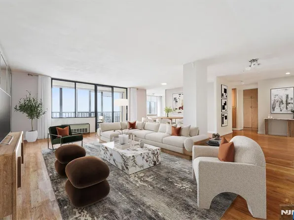 200 Winston Dr APT 1902, Cliffside Park, NJ 07010