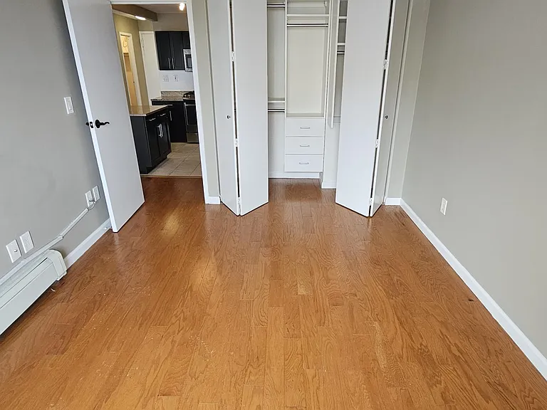 1155 Warburton Ave — Photo 6
