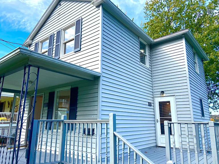 218 Highland Ave — Photo 22