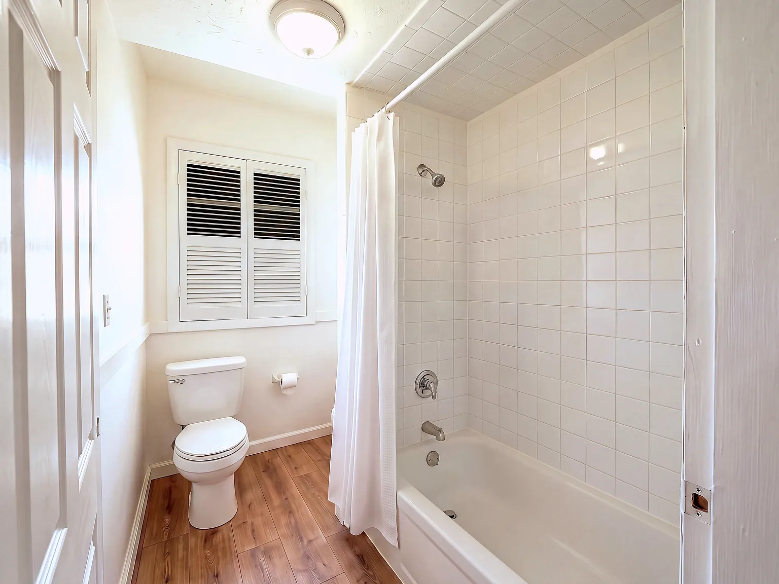 1 bed, 800 sqft, $2,300 — Photo 2