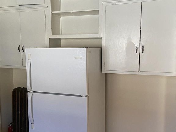 3rd image of 24 Hudson St #2