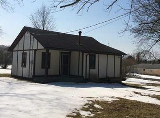 8 Mount View Dr, Burgettstown, PA 15021