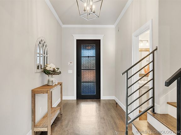3rd image of 6617 S Palm Ave