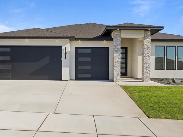 3788 Scout St, Richland, WA 99352