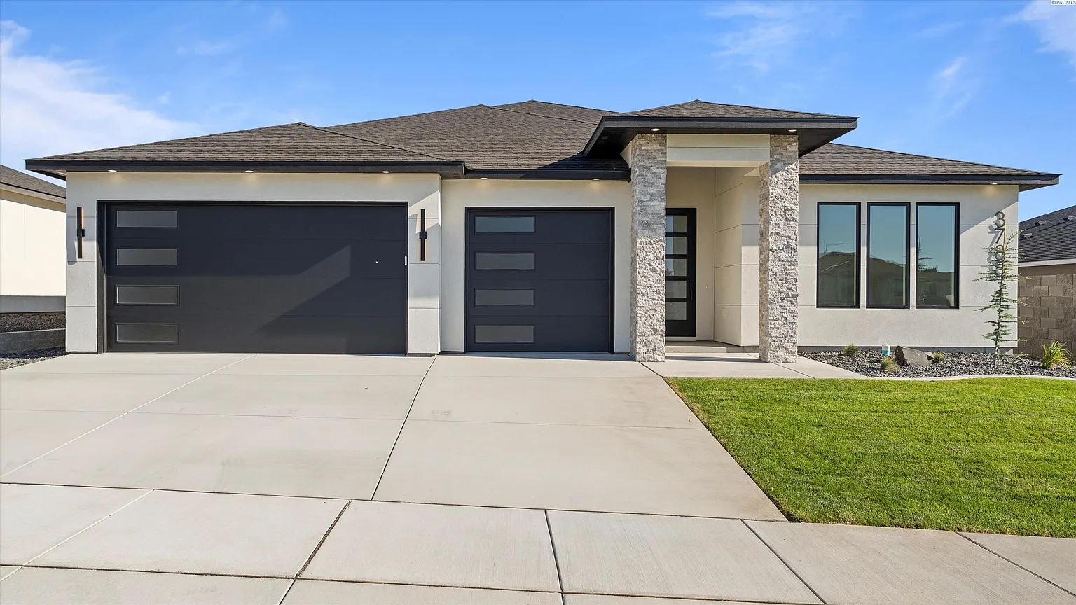 3788 Scout St photo 1
