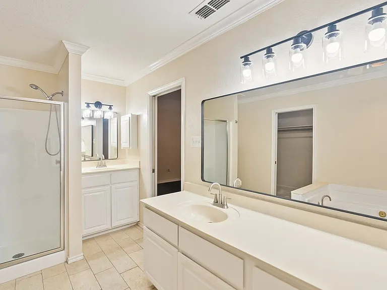 7030 Chiswick Dr — Photo 8