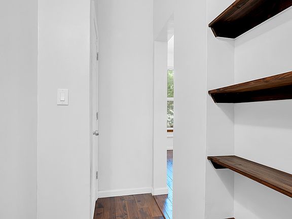4th image of 620 Bergen St #2