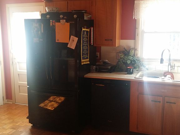 4th image of 124 Loch Lomond Dr