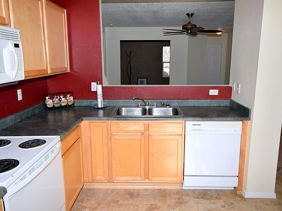 3rd image of 1424 Sepulveda Ave NE