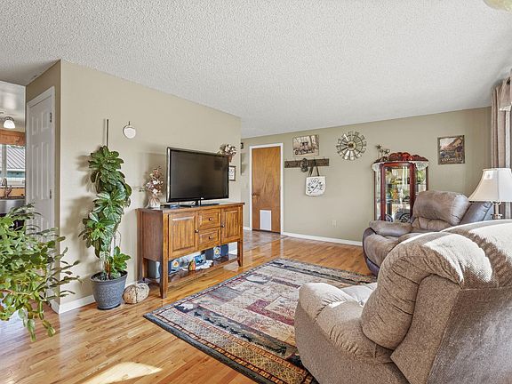4th image of 13619 E 6th Ave