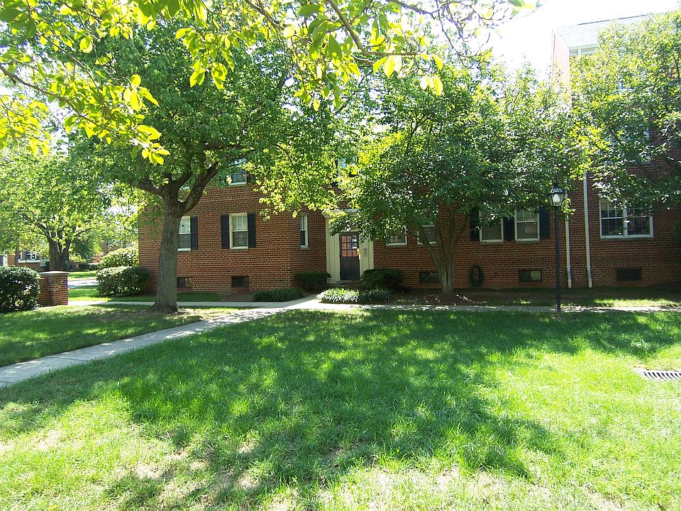 1st image of 6723 W Wakefield Dr APT B2