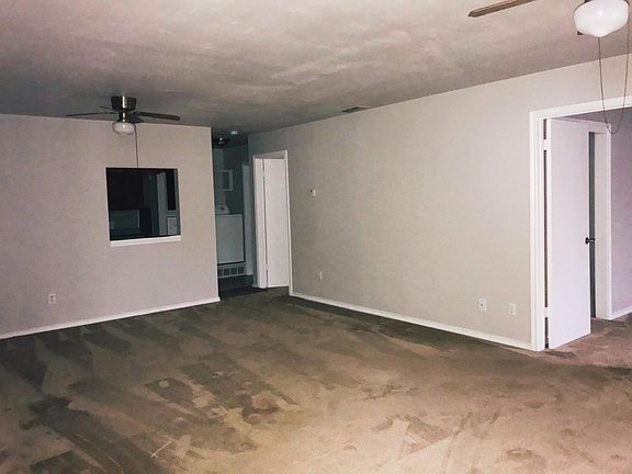 2nd image of 1529 23rd St APT A