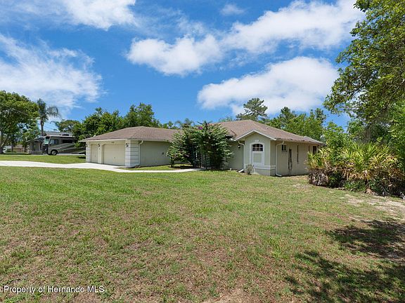 3rd image of 13339 Brewster Rd