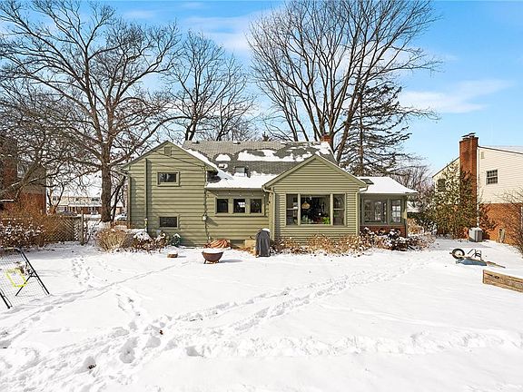 3rd image of 2436 Langhorne Dr