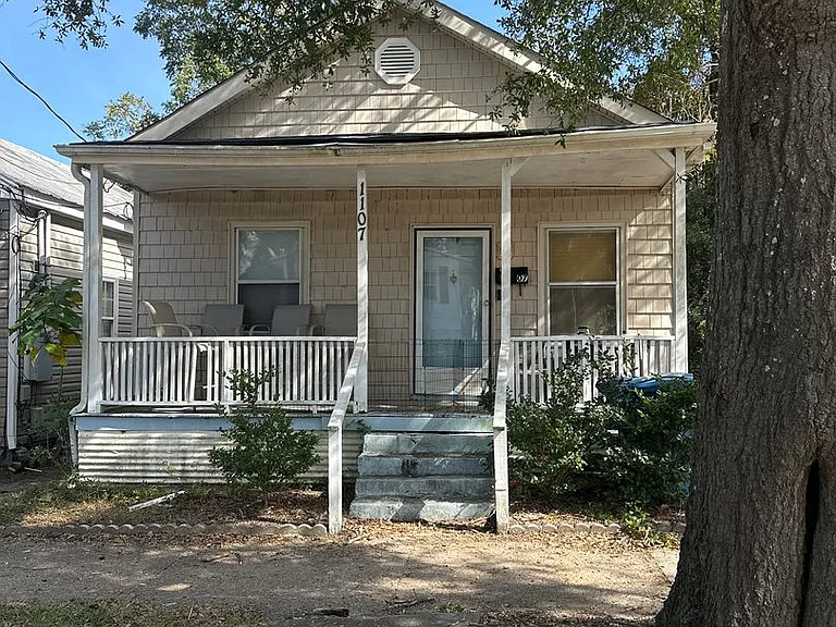 1107 S 2nd St — Photo 1