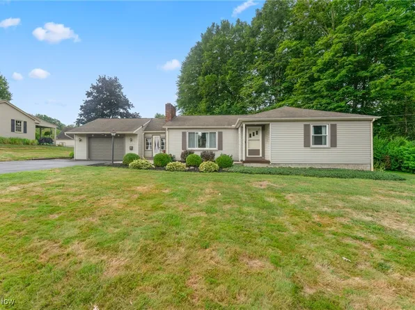 145 Belle Vista Ave, Hubbard, OH 44425