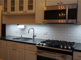 6955 62nd St, Ridgewood, NY 11385