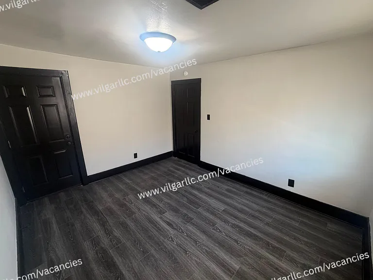 5035 Tod Ave — Photo 14