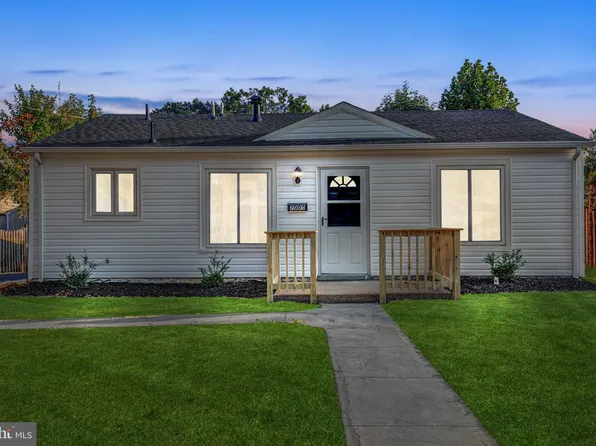 2005 Quebec St, Hyattsville, MD 20783