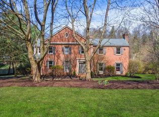 612 Twin Pine Rd, Pittsburgh, PA 15215